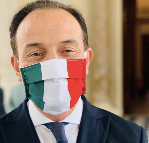 Termometri a scuola, ora è polemica: &quot;Decisione tardiva&quot;. &quot;In un Paese normale si fa così&quot;