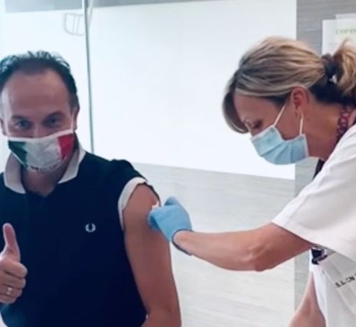 alberto cirio vaccinato