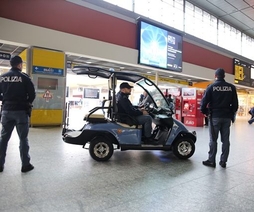 1 arresto, 8 indagati e quasi 3000 persone identificate: questo il bilancio dei controlli della Polizia nelle stazioni e sui treni del Piemonte