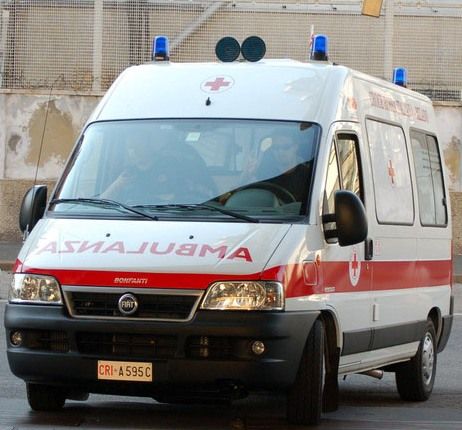 Autista di Chivasso muore schiacciato sotto un macchinario
