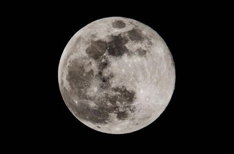 Questa sera lo spettacolo della prima eclissi di Luna del 2020