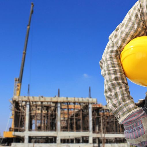 Edilizia, riaprono 8 cantieri su 10, ma il calo di fatturato è stato del 70%. L'8% dei ricavi per i costi di sanificazione