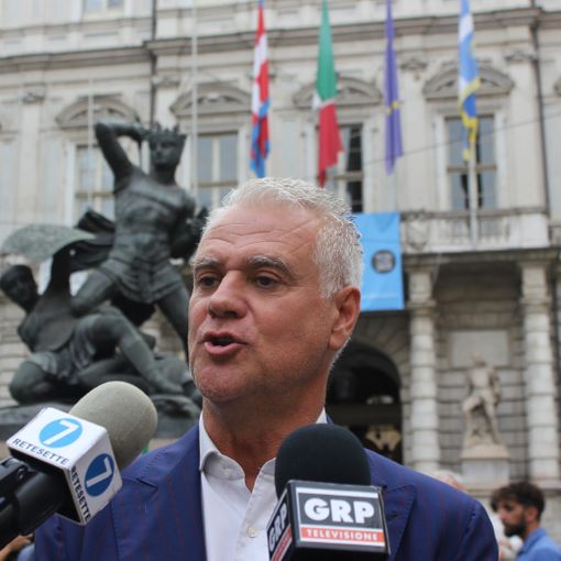 Forza Italia al bivio in Piemonte: tra possibili addii e candidati alle politiche, Zangrillo serra le fila