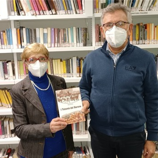 Il libro del professore di Ravanusa in biblioteca a Chivasso