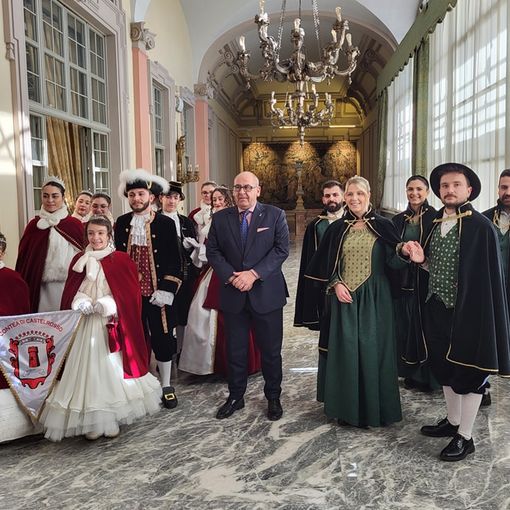 In Consiglio Regionale arrivano le maschere di Chivasso, Rondissone e Castelrosso, accolte da Gavazza: &quot;Simbolo di tradizione e orgoglio per il nostro territorio&quot;