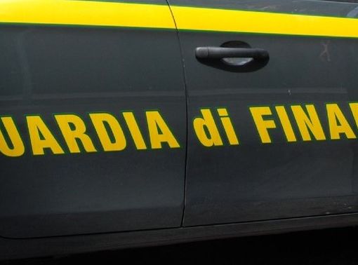 Emissioni inquinanti superiori a quelle previste dalla Ue: blitz della Gdf in alcune società del gruppo FCA
