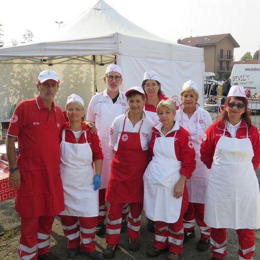 Settimo Torinese si dedica ai suoi hobby: grande successo per il Mercatino dell'usato [FOTO]