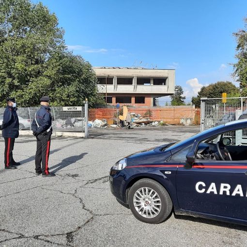 Rave party a Settimo, partecipanti senza distanziamento né mascherine: intervengono i carabinieri
