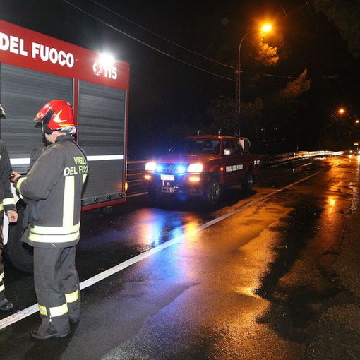 Tragedia a San Mauro, incendio in un alloggio: pensionata trovata morta