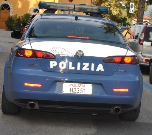 auto della polizia - foto d'archivio