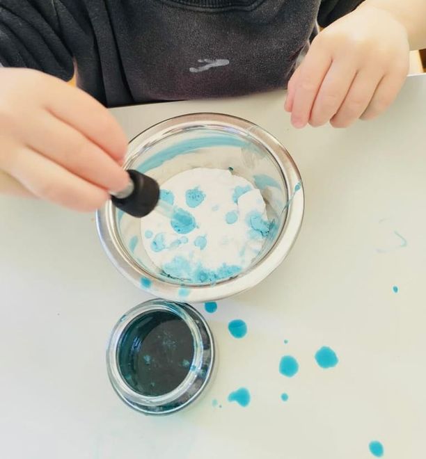 Voucher per pagare i nidi e mense per i bimbi sotto i 6 anni, online la piattaforma per il buono Vesta