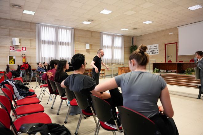Il regista Alessio Pizzech incontra i giovani talenti del Norma Fantini Opera Contest: conclusa la prima masterclass teatrale Il regista Alessio Pizzech incontra i giovani talenti del Norma Fantini Opera Contest: conclusa la prima masterclass teatrale