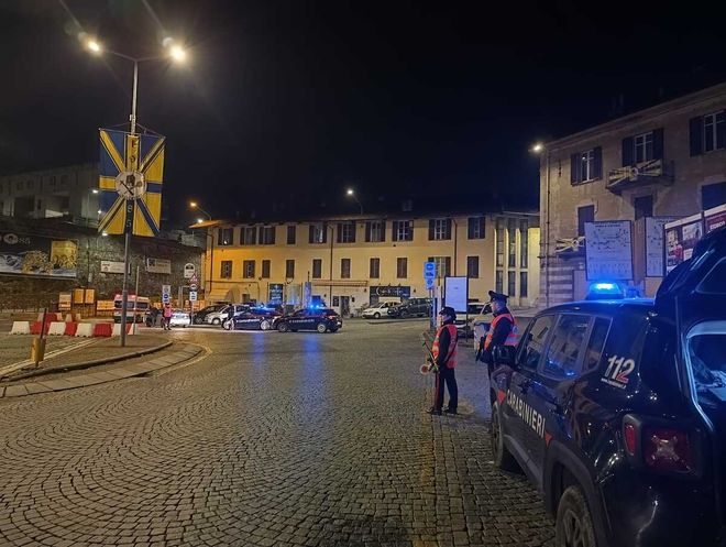I controlli notturni messi in atto dai carabinieri I controlli notturni messi in atto dai carabinieri