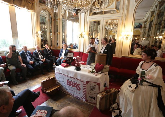Matteo Baronetto è ambasciatore della salsiccia di Bra: presentata al &quot;Del Cambio” la manifestazione Bra’s (Video)