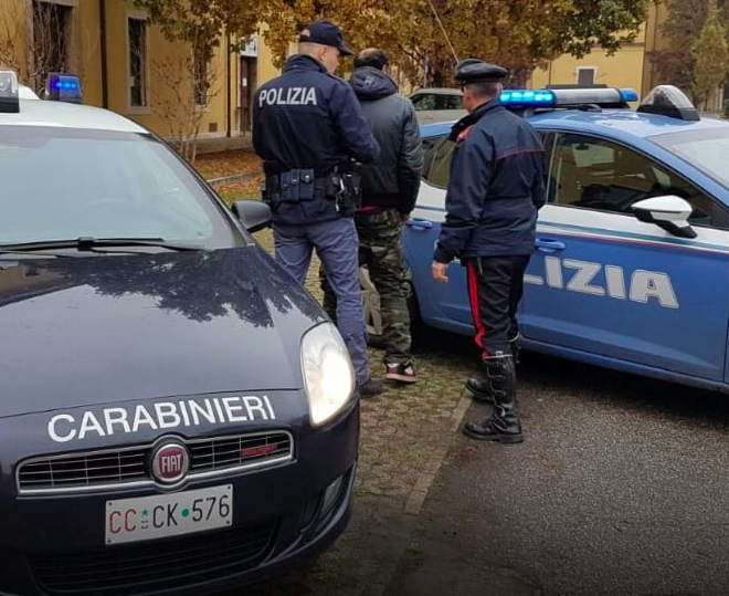 Furto all'aeroporto: scattano le manette per due romeni 50enni (foto di archivio)