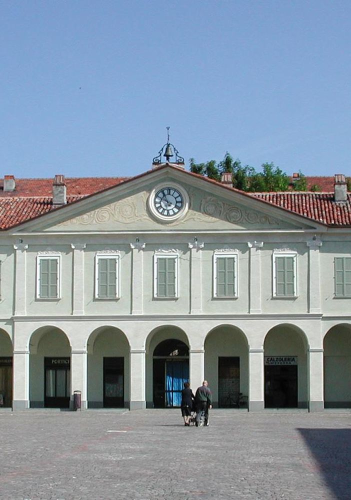 Il Museo civico Pier Alessandro Garda di Ivrea riapre con una mostra sul vetro