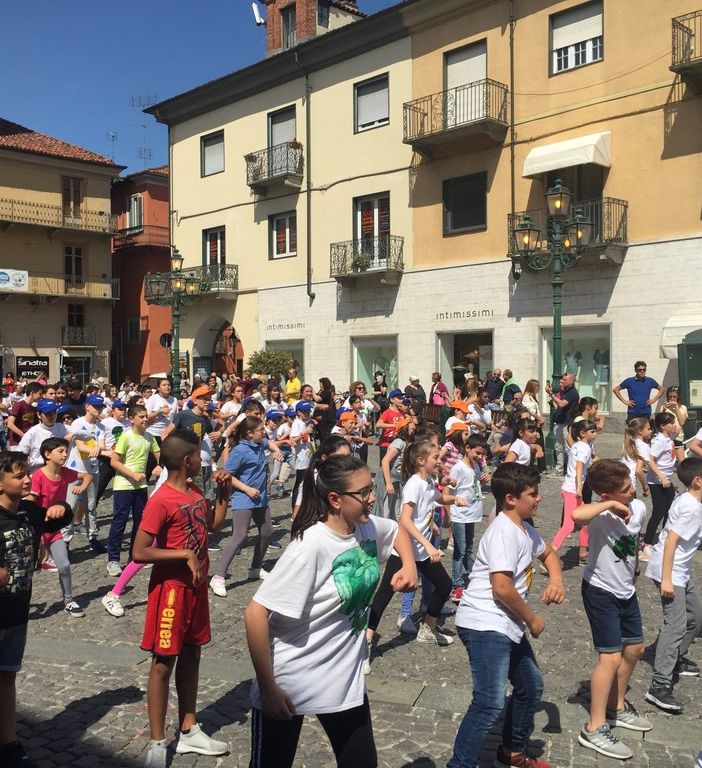 Flash-Mob in piazza del Duomo a Chivasso