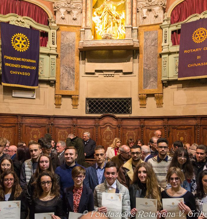 La consegna delle borse di studio del Rotary