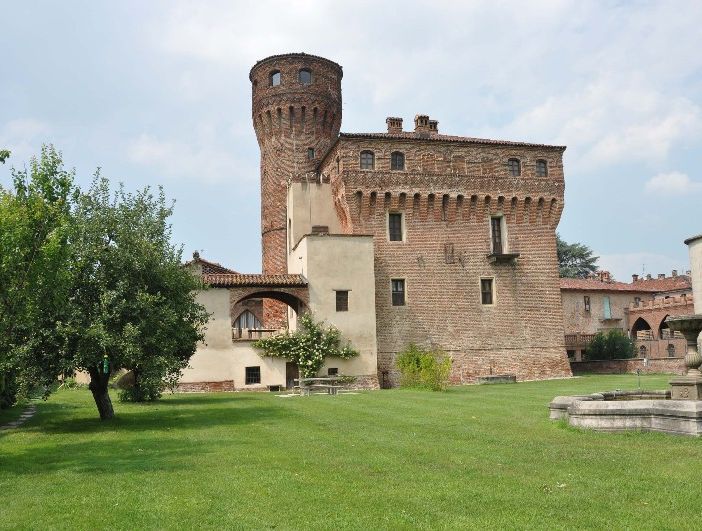 Il castello di San Genuario a Crescentino