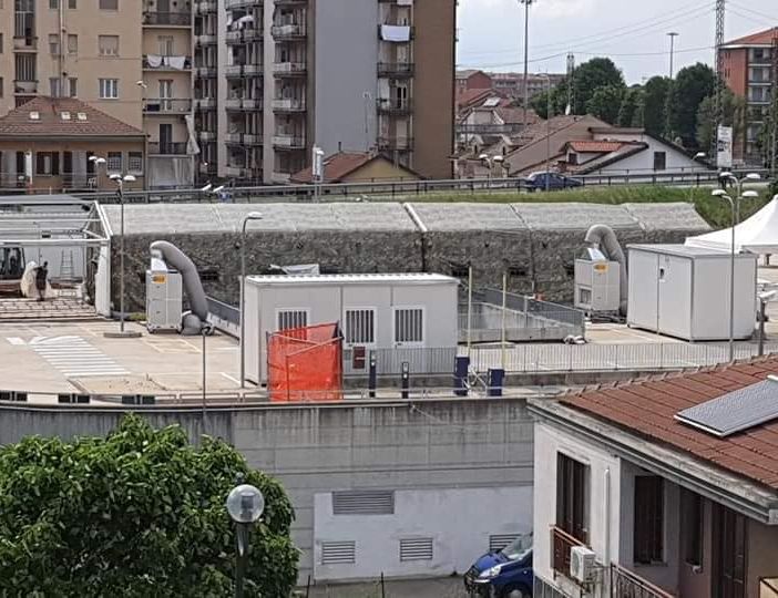 Battuta d'arresto per il Covid, si smontano le tende militari all'ospedale di Chivasso