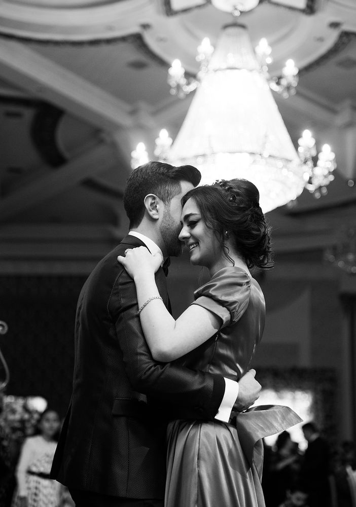 Gigolo per Donne: Come l'Accompagnatore Giusto può Trasformare la Tua Rinascita