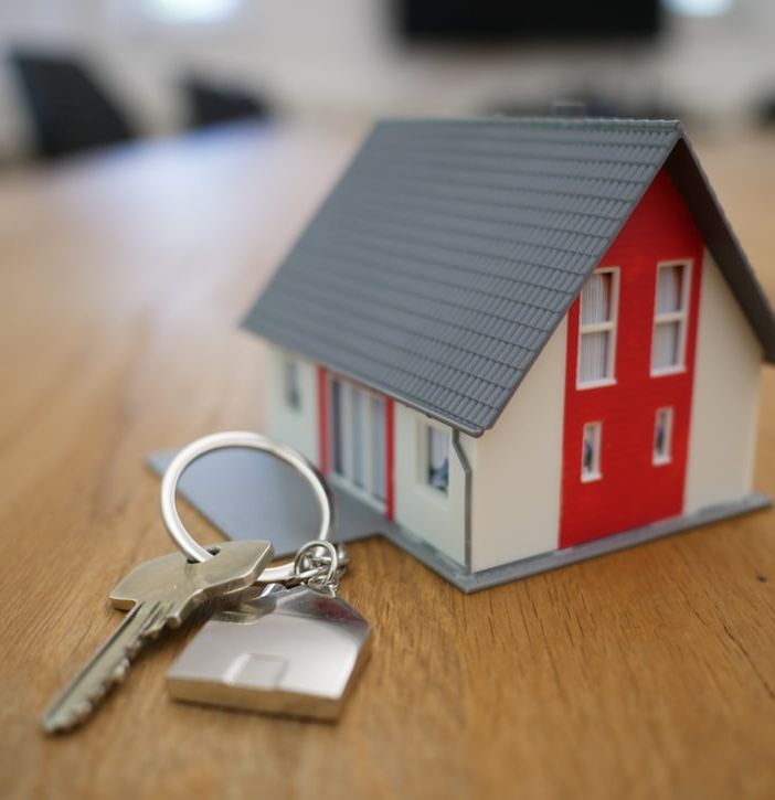Anche il mattone paga la crisi: nel 2023 mercato immobiliare in calo del 10%