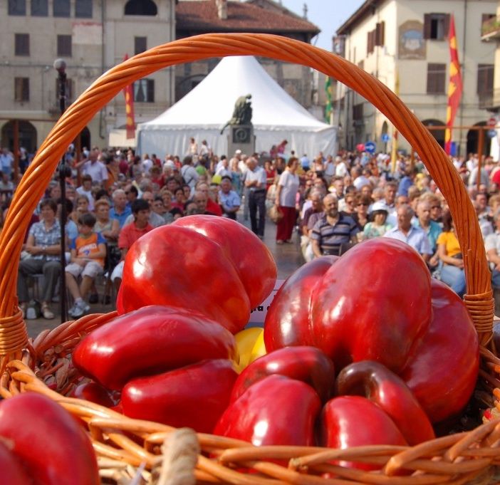 Carmagnola scalda i motori verso la 75esima edizione della Fiera Nazionale del Peperone