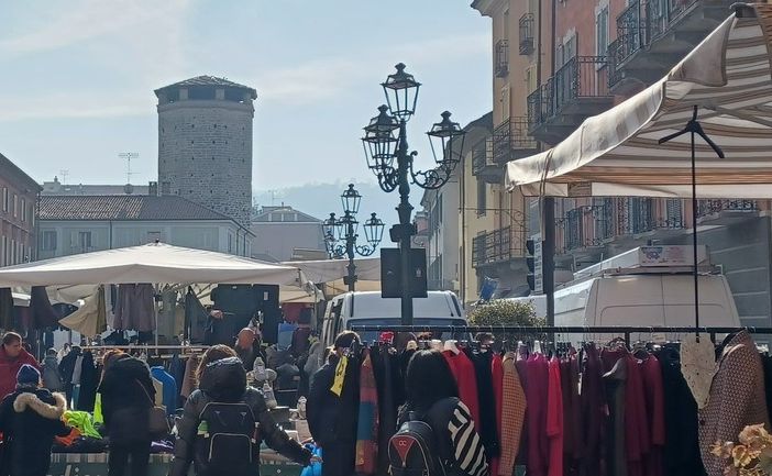 Chivasso, le domeniche di dicembre in programma i mercati pre-natalizi