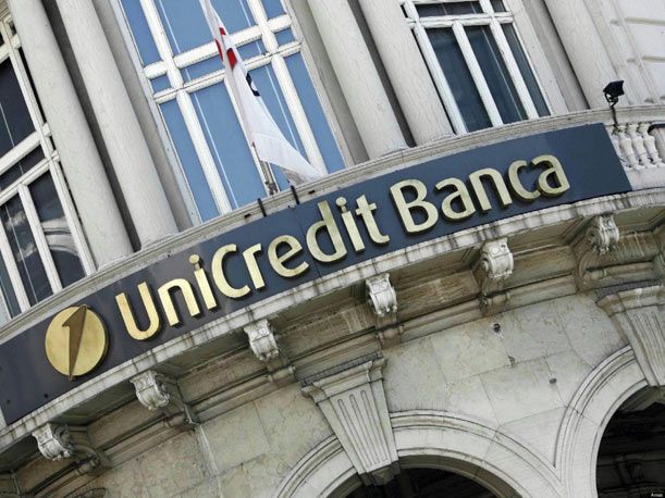 Unicredit, c'è l'accordo tra azienda e sindacati sul nuovo Piano industriale: 5200 uscite volontarie e 2600 assunzioni