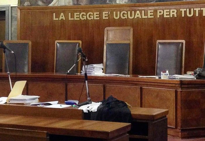aula di tribunale - foto d'archivio