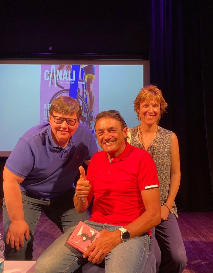 Claudio Chiappucci grande protagonista della seconda edizione del festival &quot;Canali&quot;