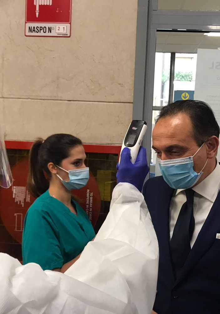 Misurazione della temperatura a scuola, il Tar dà ragione al Piemonte: “bocciato” il Governo