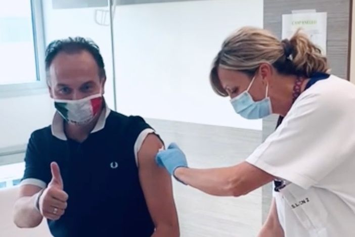 alberto cirio vaccinato