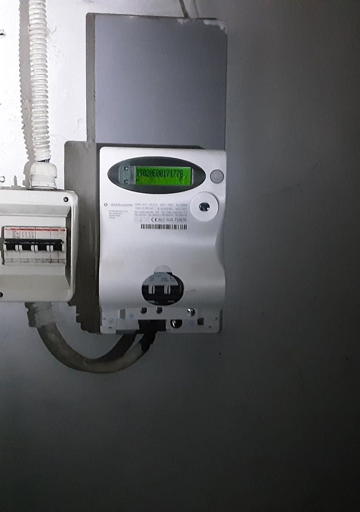 Crisi da Covid, l'appello di negozianti e artigiani: &quot;Congeliamo le bollette come nel primo lockdown&quot;
