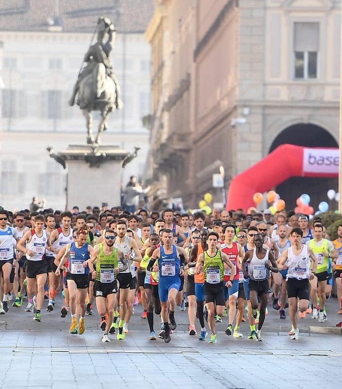 Sport, cultura e arte marciano insieme nella Maratona Reale