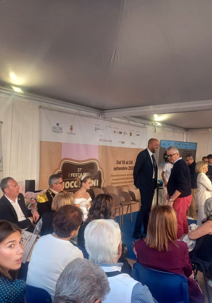 festa dei nocciolini