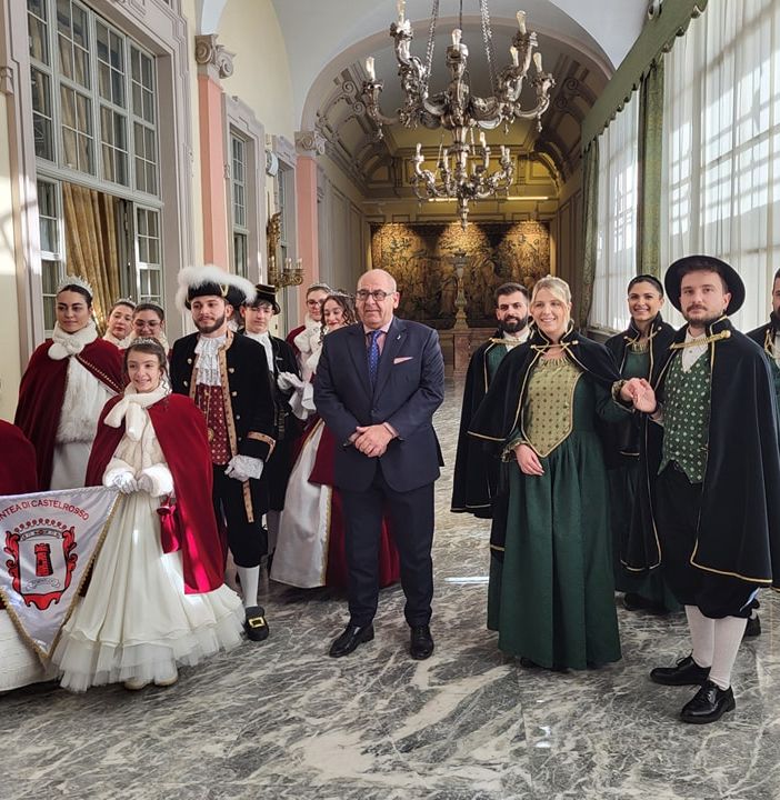In Consiglio Regionale arrivano le maschere di Chivasso, Rondissone e Castelrosso, accolte da Gavazza: &quot;Simbolo di tradizione e orgoglio per il nostro territorio&quot;