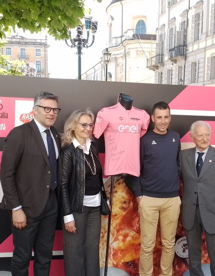 Il Giro parla torinese con Raspini