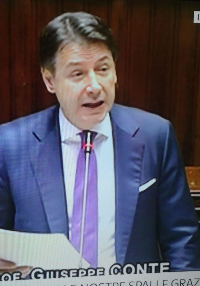 Conte alla Camera sul Decreto Rilancio: &quot;Il peggio è alle spalle, dopo 3 mesi. Riaprire è un rischio calcolato, ma serve prudenza&quot;