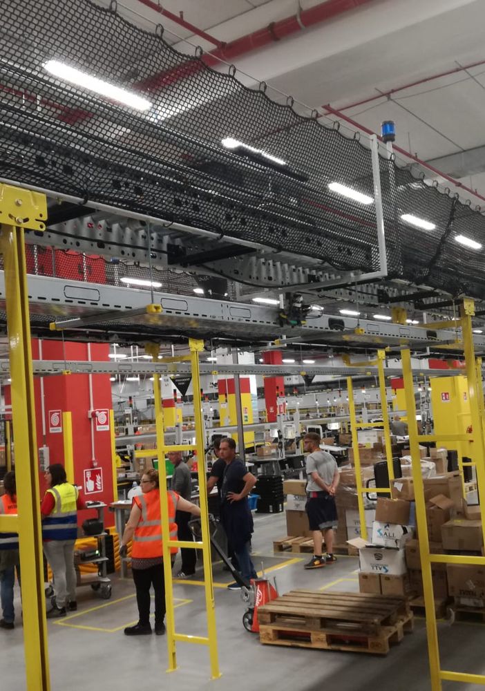 Stabilimento Amazon di Torrazza Piemonte