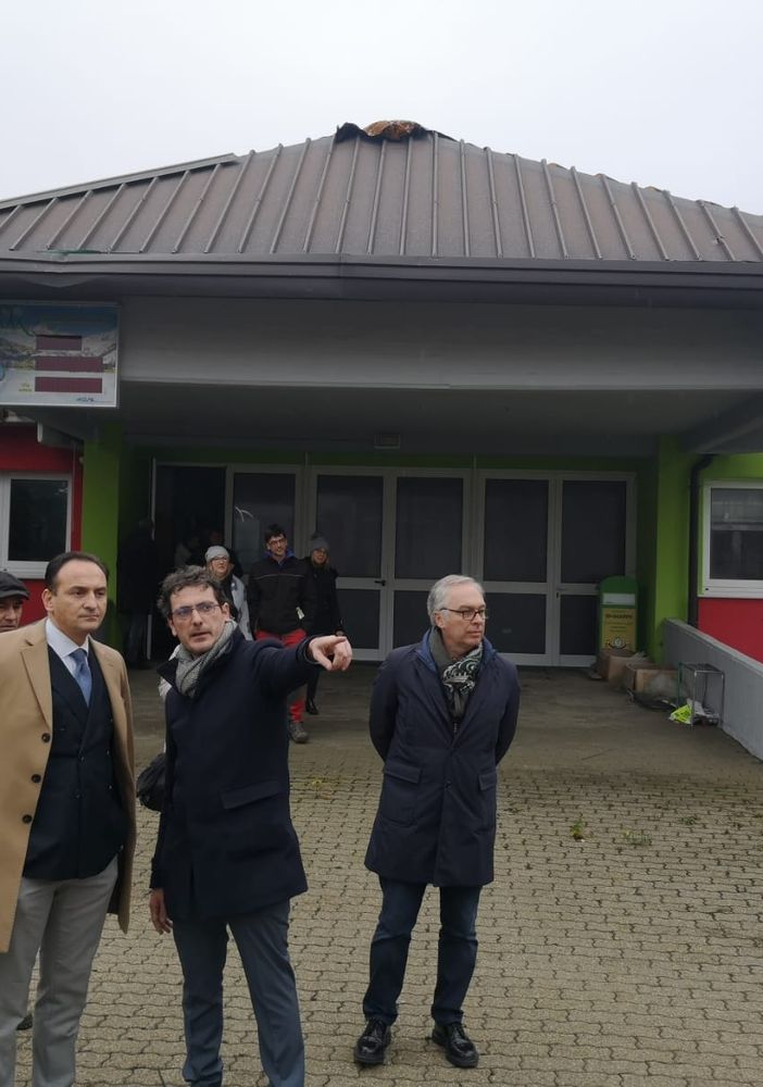 Marrone (FdI) e il Presidente Cirio in visita alla scuola inagibile di Cafasse