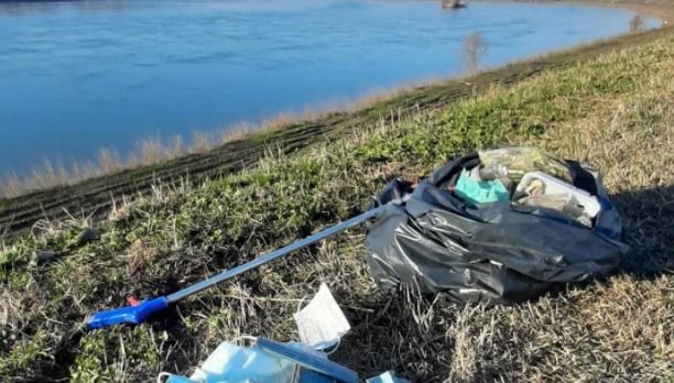 plastica nel po - foto d'archivio