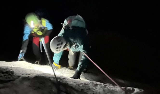 soccorritori in montagna