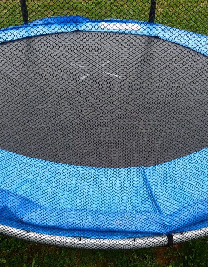Trampolino elastico: un divertimento senza età