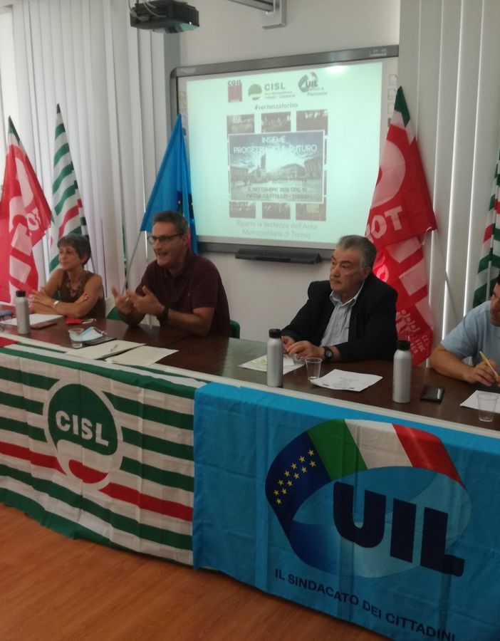 Vertenza Torino, si torna il piazza il 12 settembre: &quot;Il Covid ha peggiorato tutto: in Piemonte un milione di cassintegrati su 1,8 milioni di lavoratori&quot;