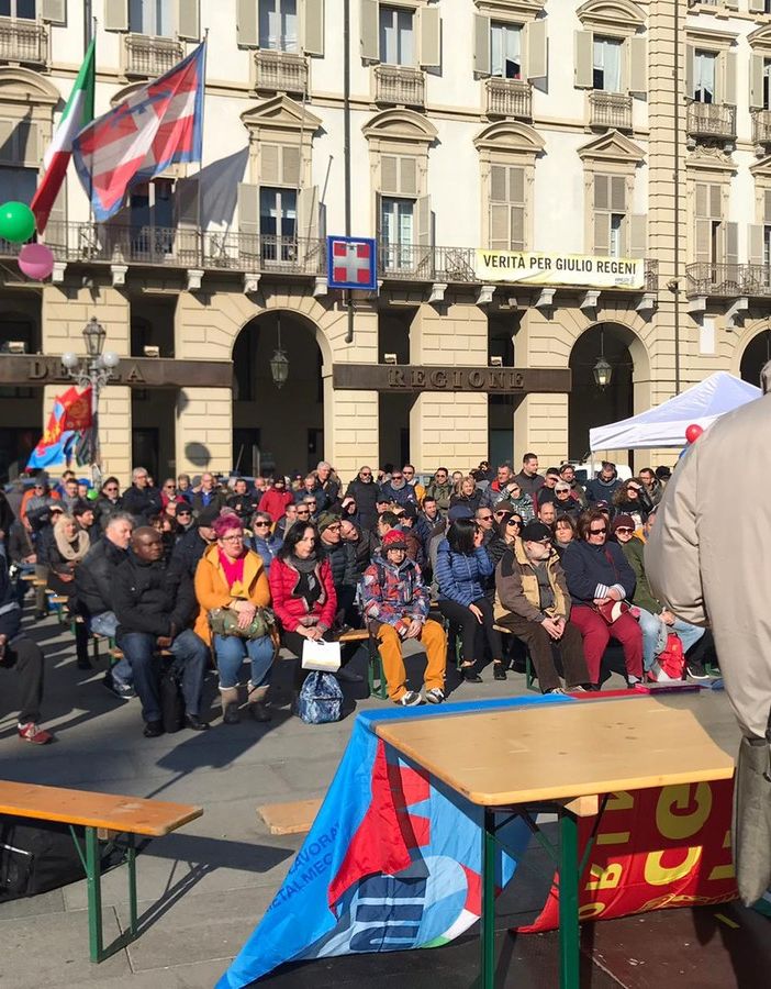 Le bollette, le telefonate delle banche per i mutui, la spesa fatta dagli amici: ecco le vere facce della Vertenza Torino [FOTO e VIDEO]