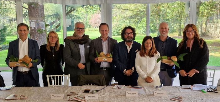 Giaveno ospita la presentazione della Fiera del Fungo Porcino e il convegno “Fungo Porcino tra futuro e tradizione” Giaveno ospita la presentazione della Fiera del Fungo Porcino e il convegno “Fungo Porcino tra futuro e tradizione”