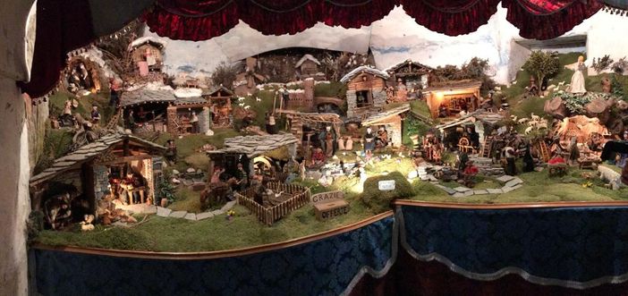 La Regione scrive ai presidi del Piemonte: &quot;Promuovete presepe e canti natalizi nella scuole&quot; (VIDEO)