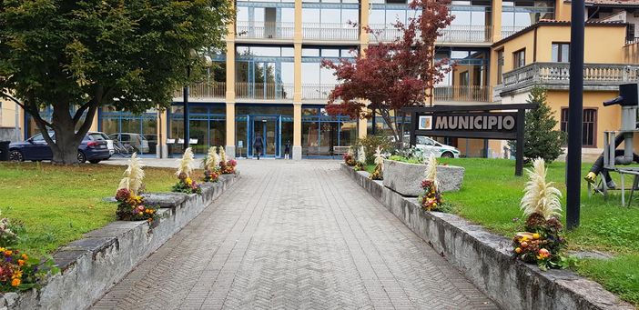 Rivoluzione negli acquisti: Borgofranco d'Ivrea è il primo comune d'Italia ad acquistare su Amazon