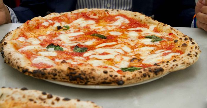 Addio a Domino's Pizza, l'azienda chiude i battenti anche nel Torinese